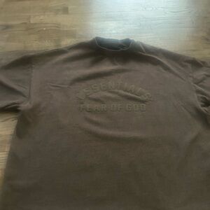Essentials Dark Brown Tee Oversized Large fits 2xl Man